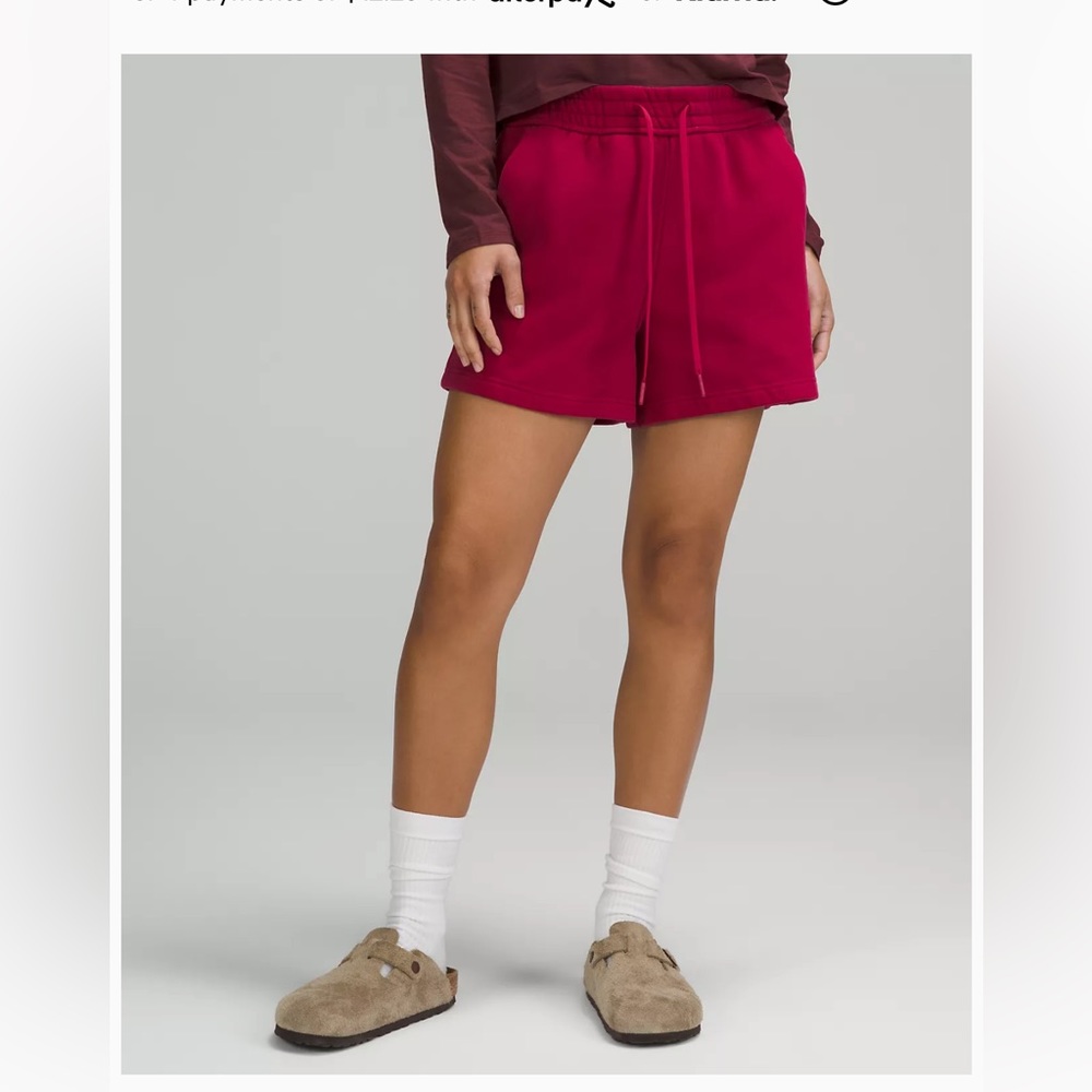 Lululemon Loungeful High-Rise Short 4"